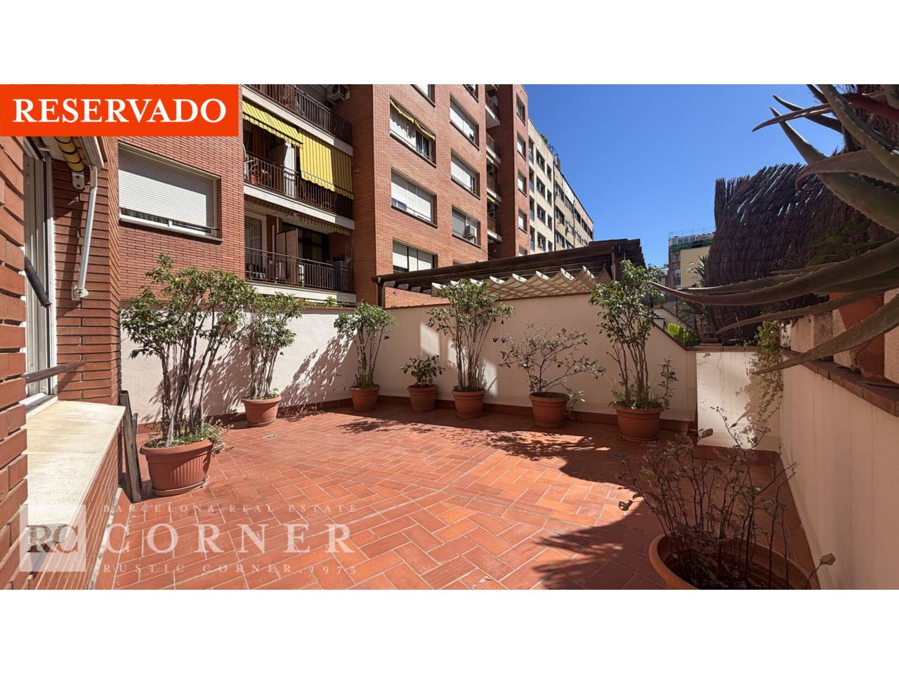 Piso con Gran Terraza y Parking en Marques de Sentmenat, Junto a la Illa Diagonal