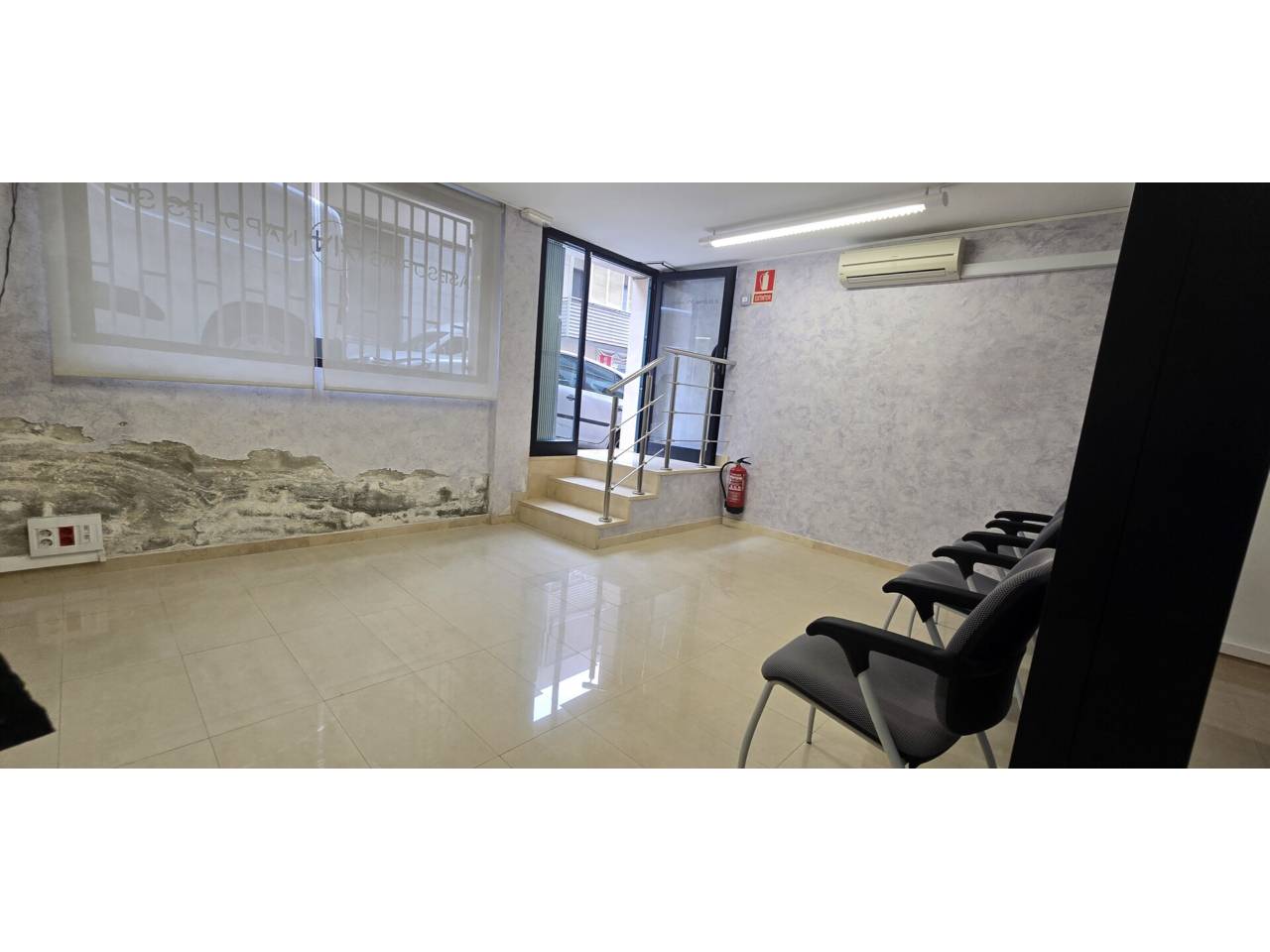 locales-comerciales en badalona · la-salut-lloreda-sistrells 57260€ locales-comerciales en badalona · la-salut-lloreda-sistrells 57260€