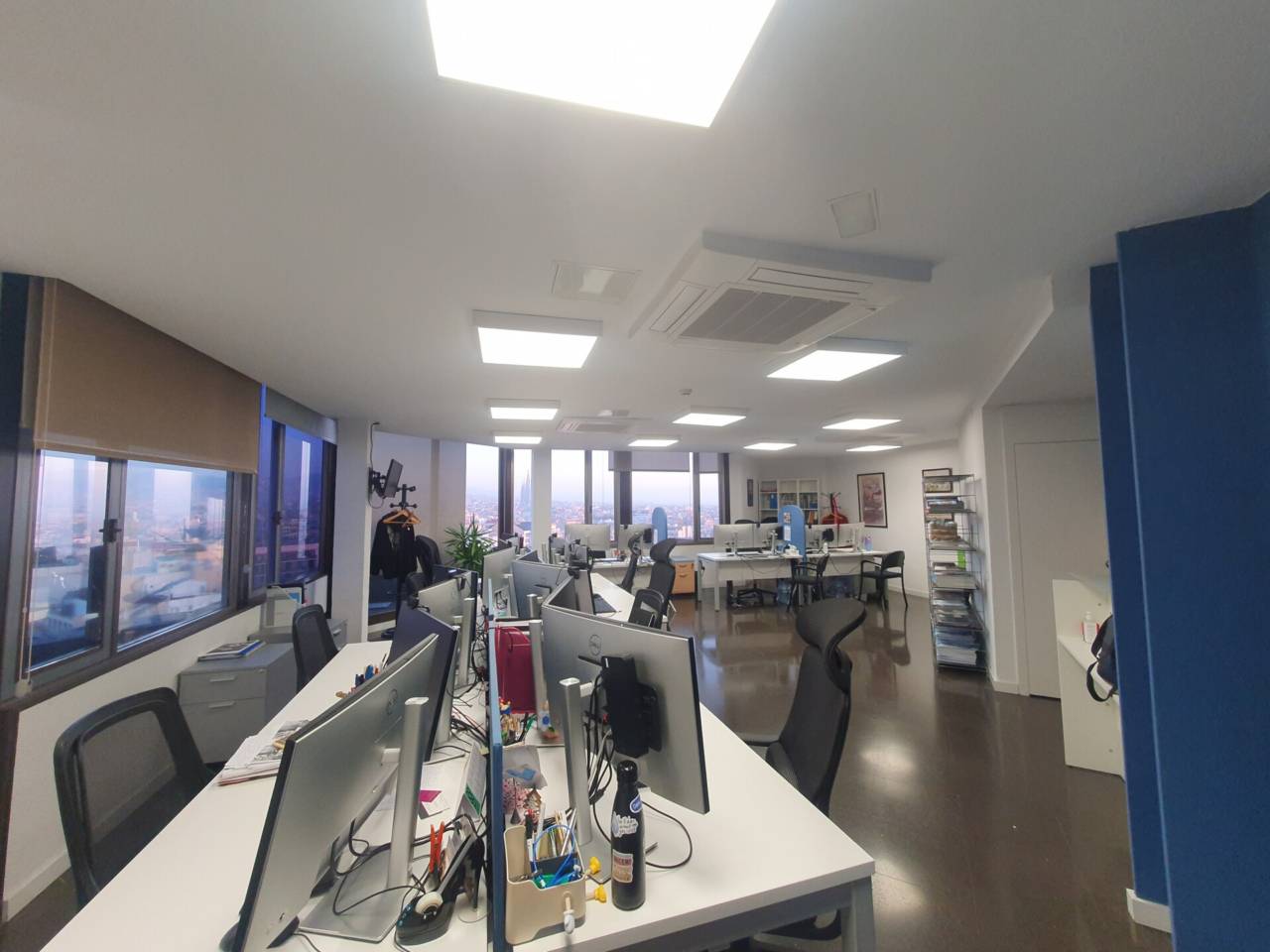 locales-comerciales en barcelona-capital · la-dreta-de-l'eixample 3000€