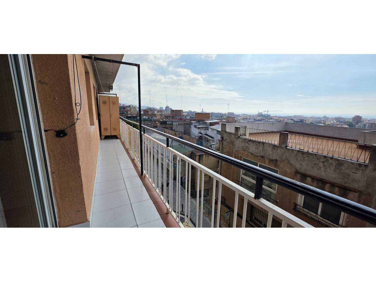 pisos en badalona · montigala-sant-crist 165000€ pisos en badalona · montigala-sant-crist 165000€