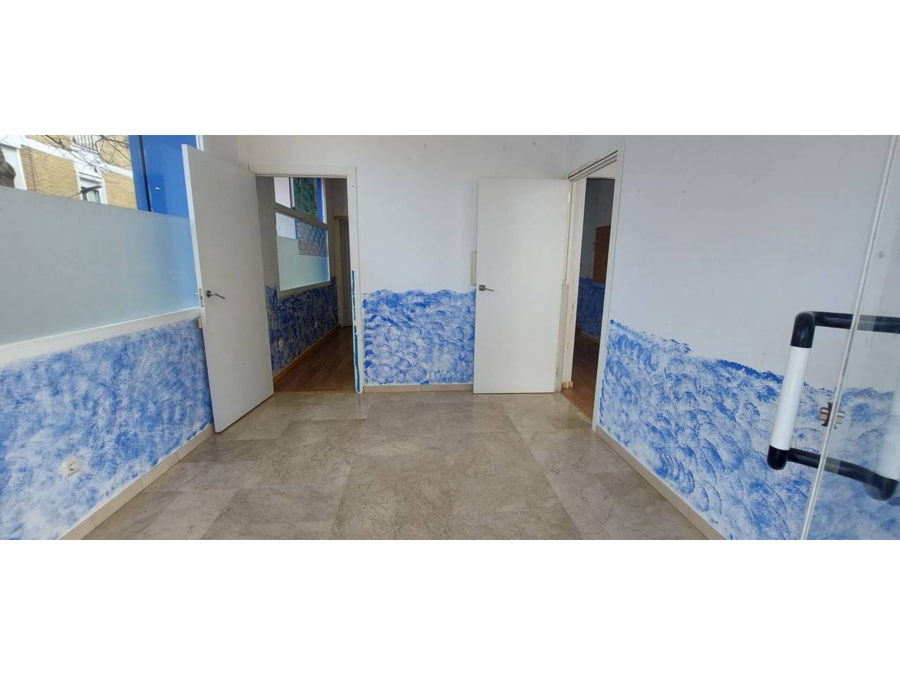 Local en venta en Estepona en Zona: Zona Avenida de Andalucía