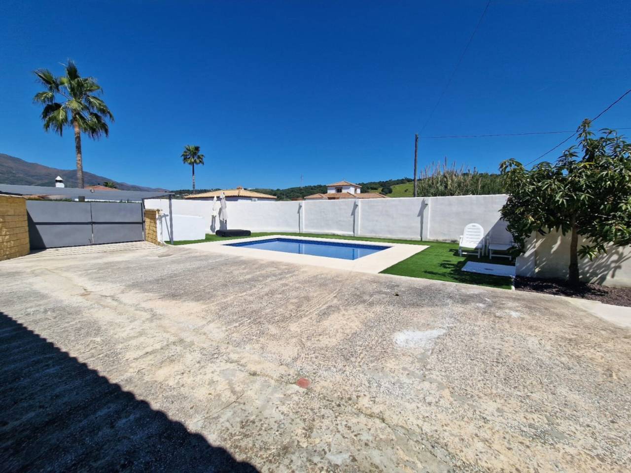 Casa rústica en venta en Estepona en Calle: Trocha de Guadalobón
