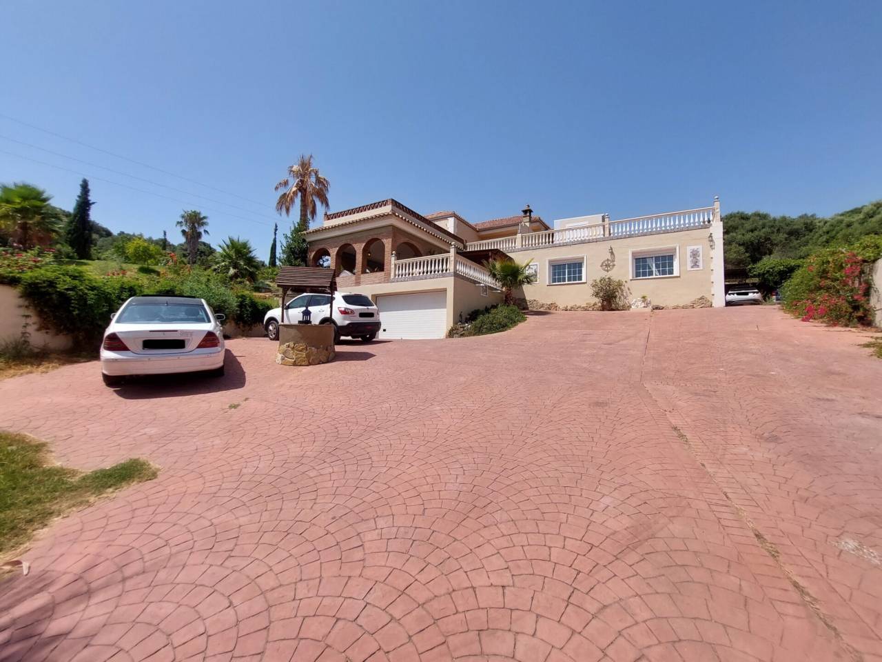 Chalet unifamiliar en venta en Estepona en Calle: Guadalobón bajo