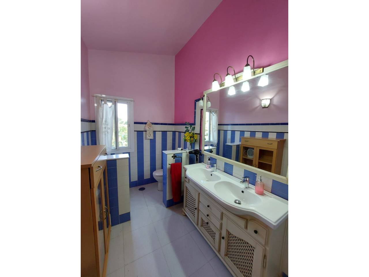 Chalet unifamiliar en venta en Estepona en Zona: Guadalmansa
