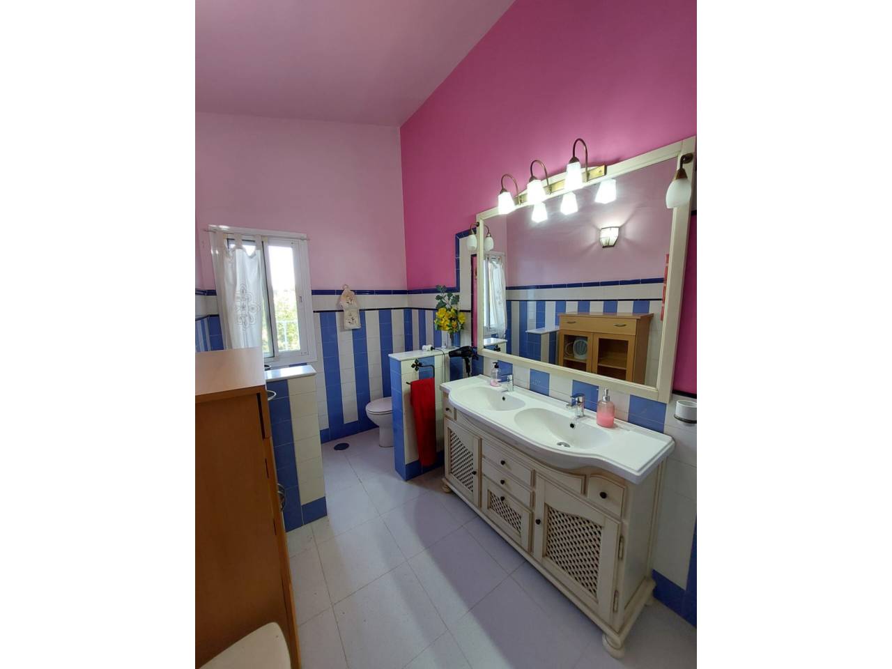 Chalet unifamiliar en venta en Estepona en Zona: Guadalmansa