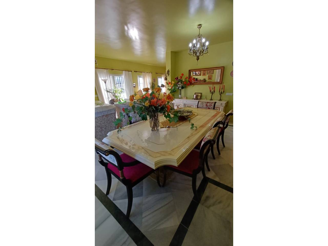Chalet unifamiliar en venta en Estepona en Zona: Guadalmansa