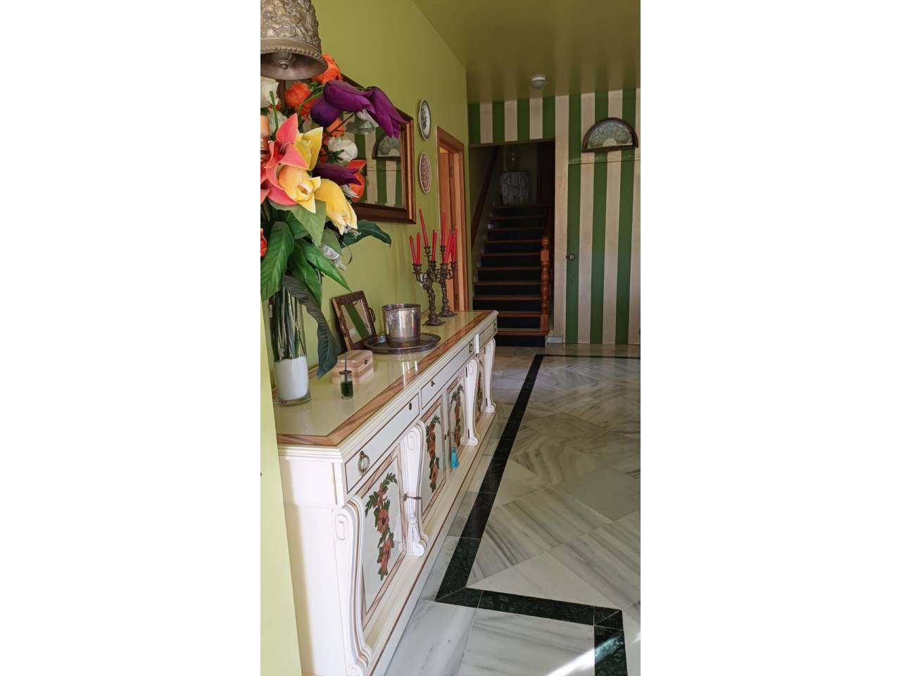 Chalet unifamiliar en venta en Estepona en Zona: Guadalmansa