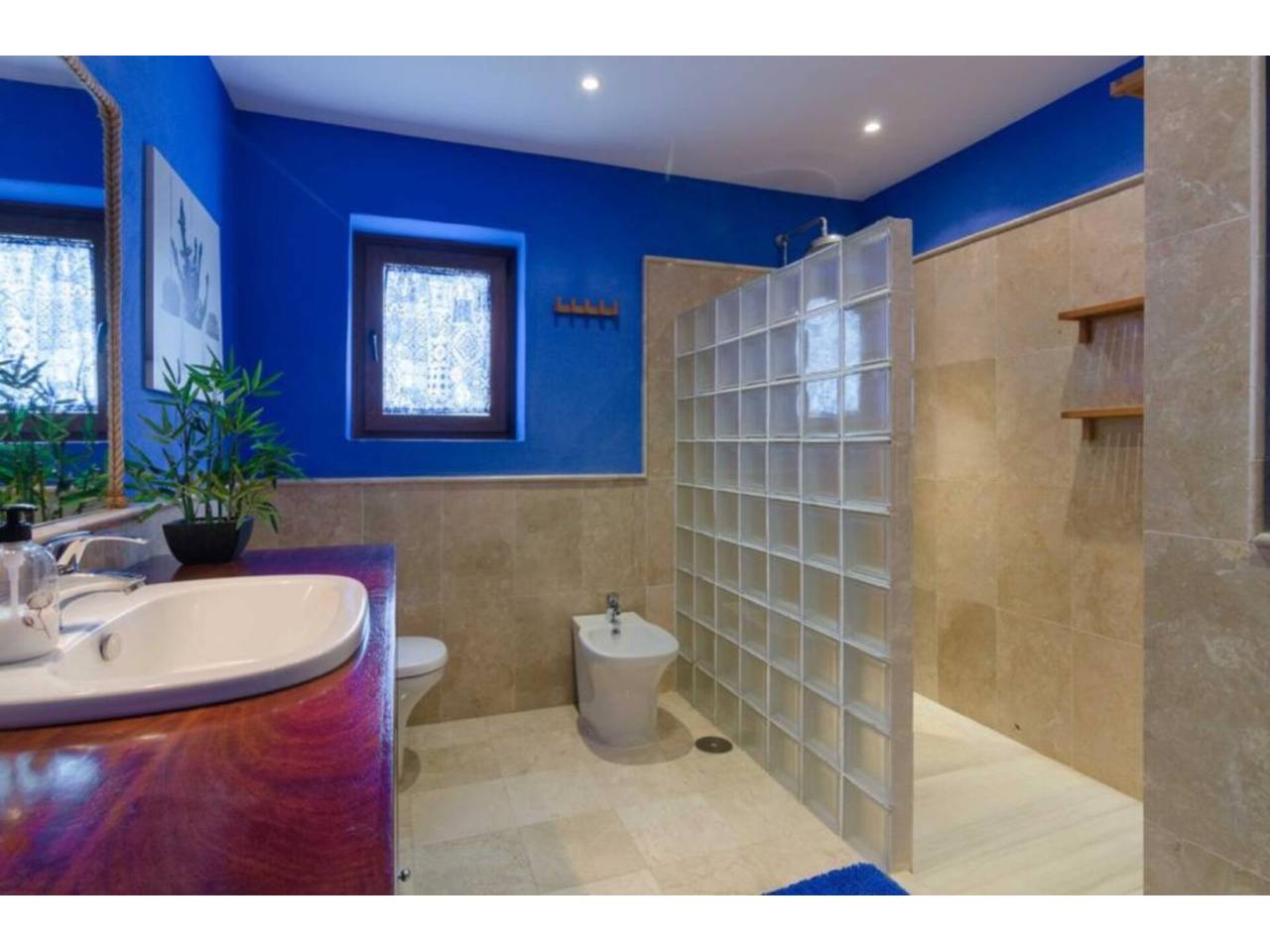 Chalet en venta en Estepona en Zona: Altos de Estepona