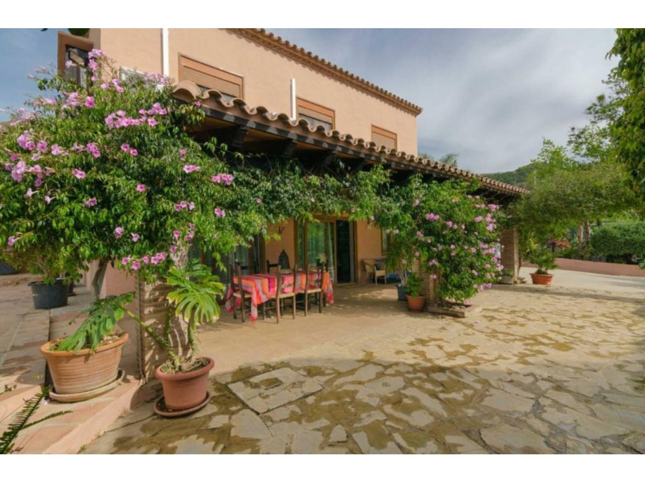 Chalet en venta en Estepona en Zona: Altos de Estepona