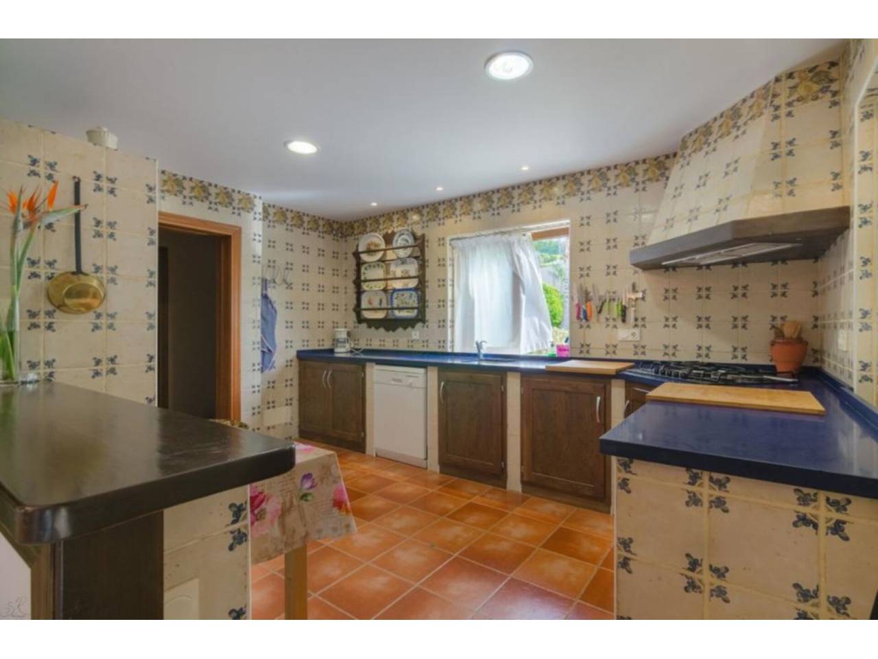 Chalet en venta en Estepona en Zona: Altos de Estepona