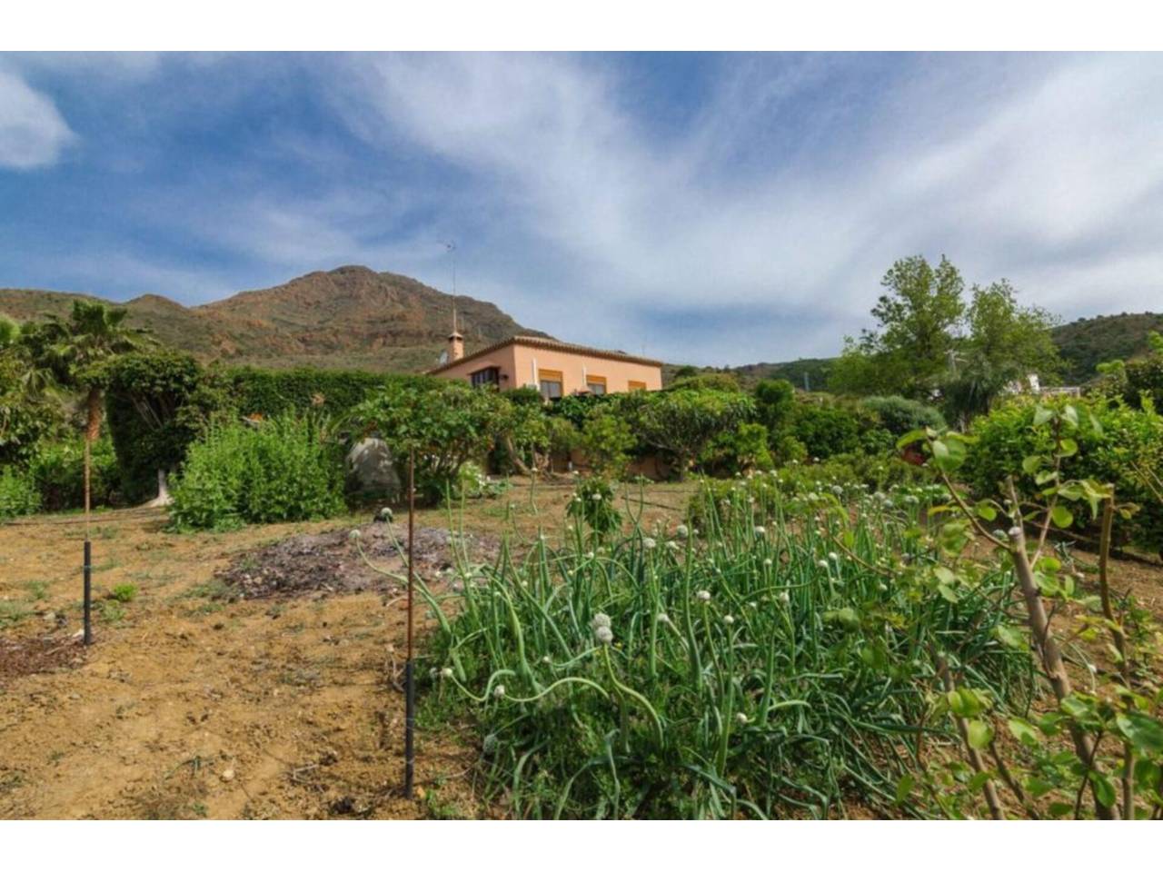 Chalet en venta en Estepona en Zona: Altos de Estepona