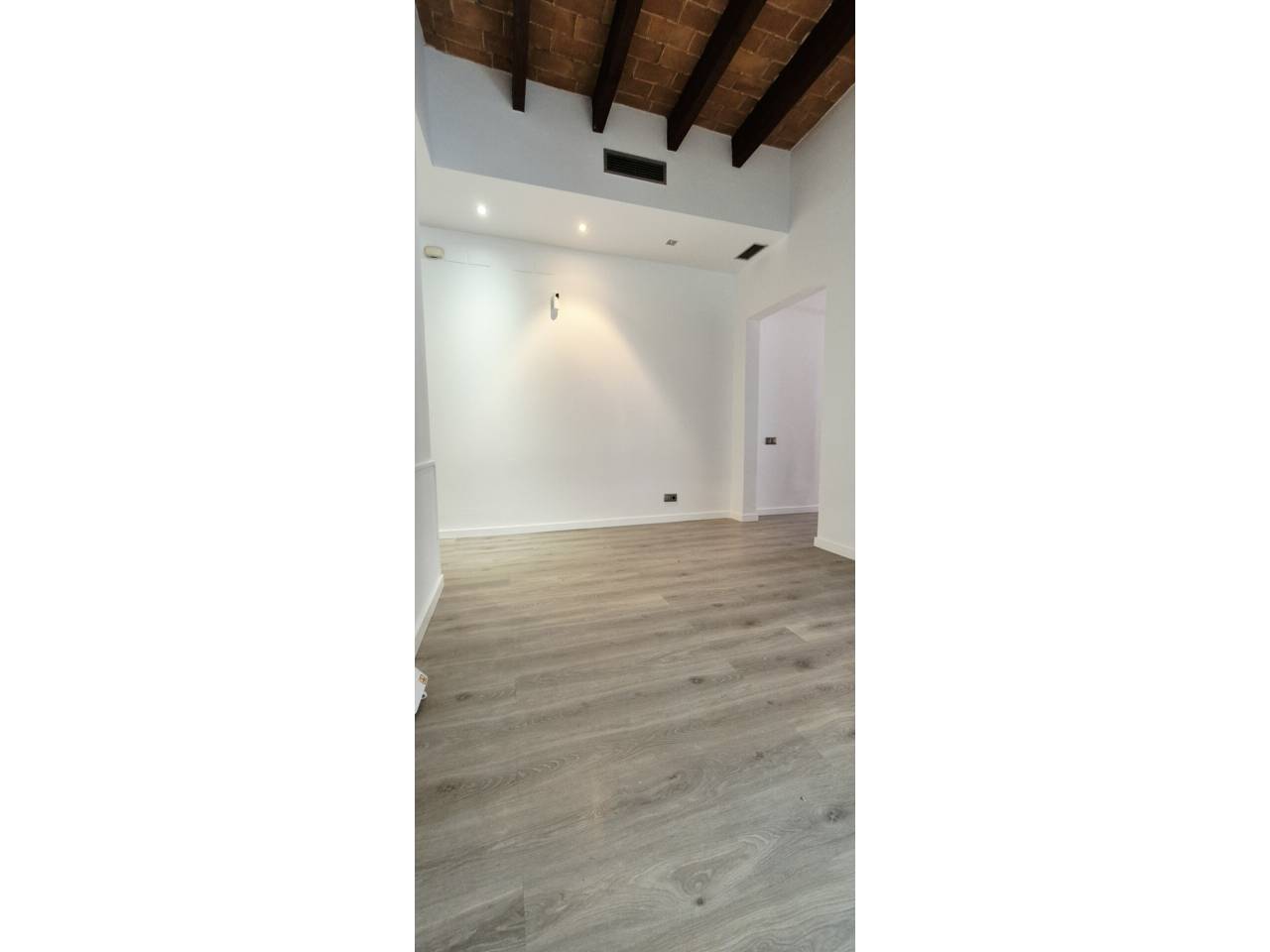 Planta baixa amb pati i garatge inclòs