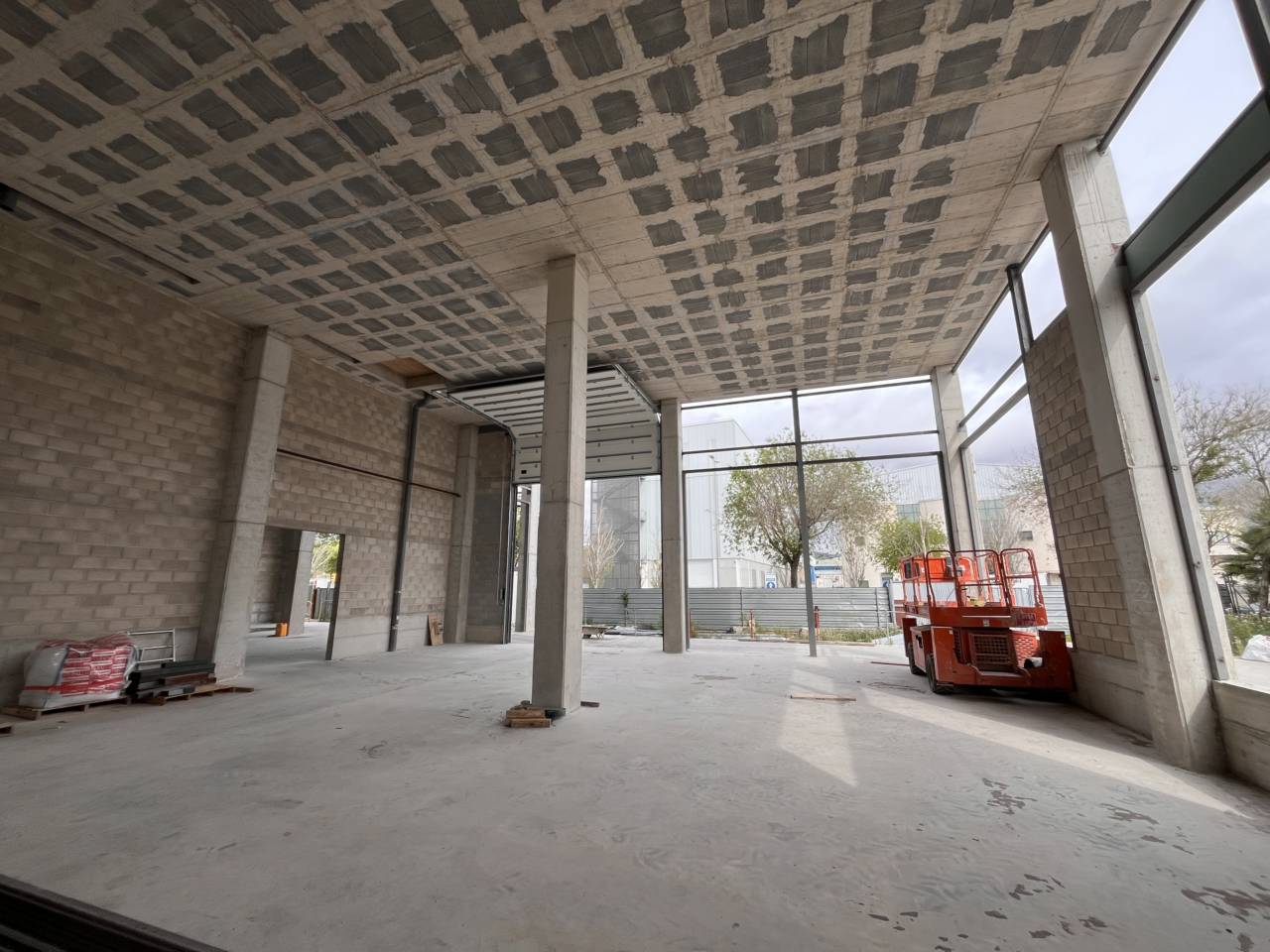 Rent Industrial Warehouse in L'Hospitalet de Llobregat, Gran Via L'H