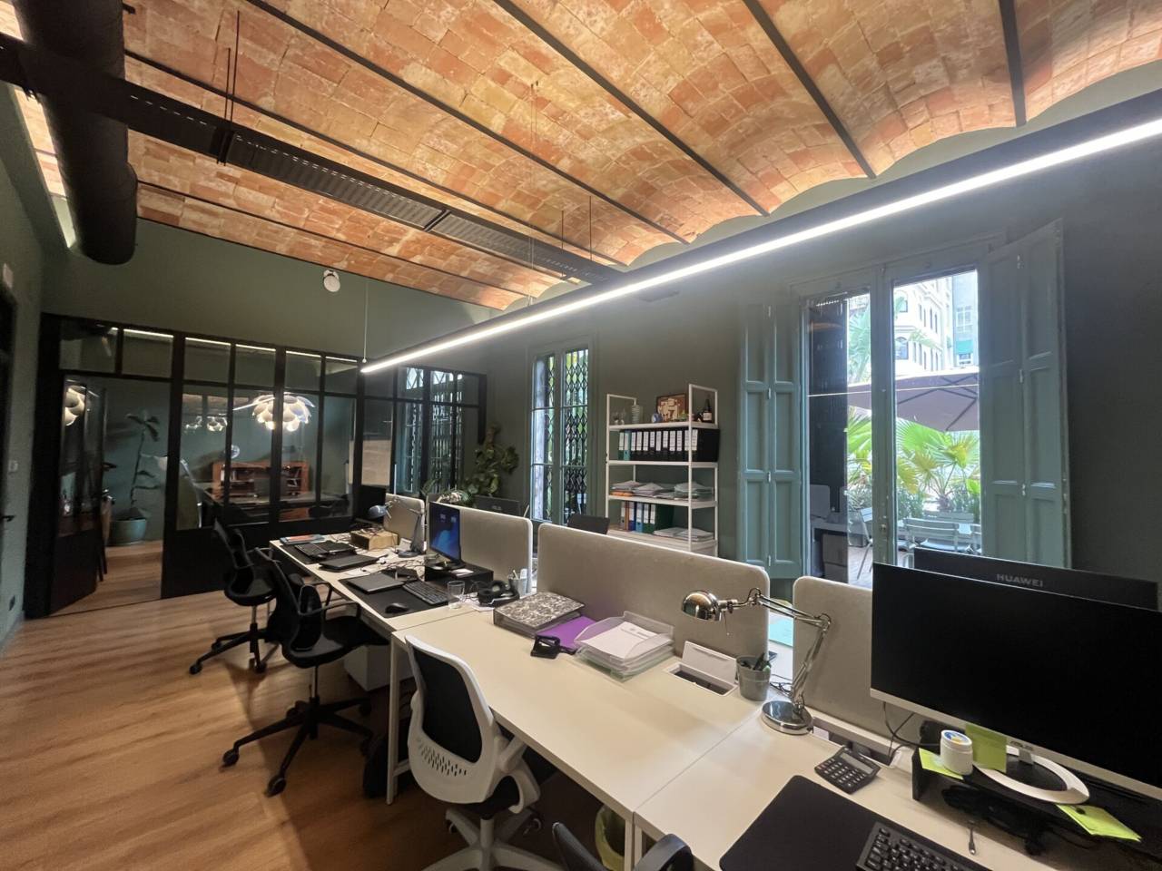 ALQUILER OFICINAS RAMBLA CATALUNYA. BARCELONA - CENTRO