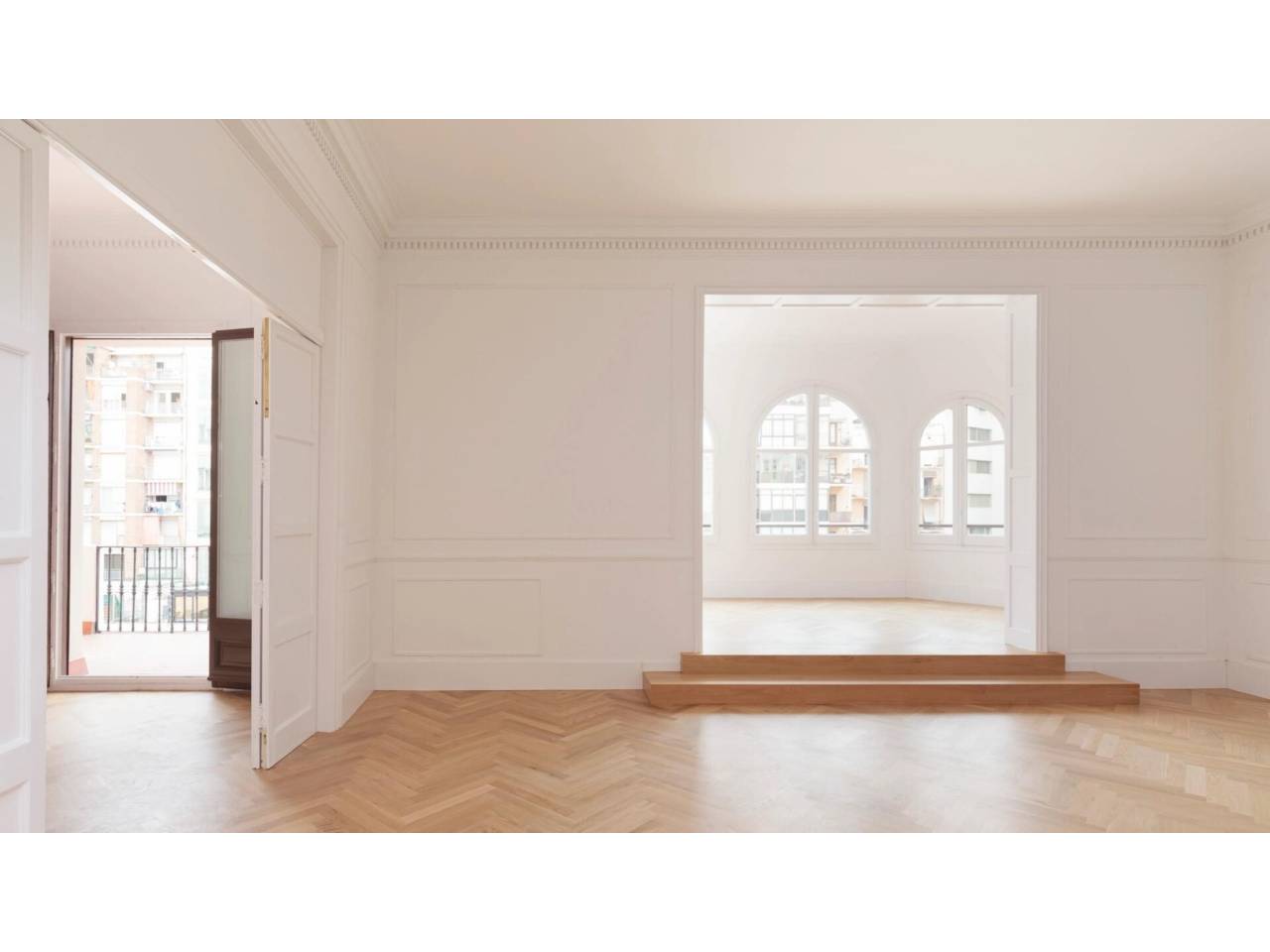 ALQUILER OFICINAS CARRER ROSSELLÓ. BARCELONA - CENTRO