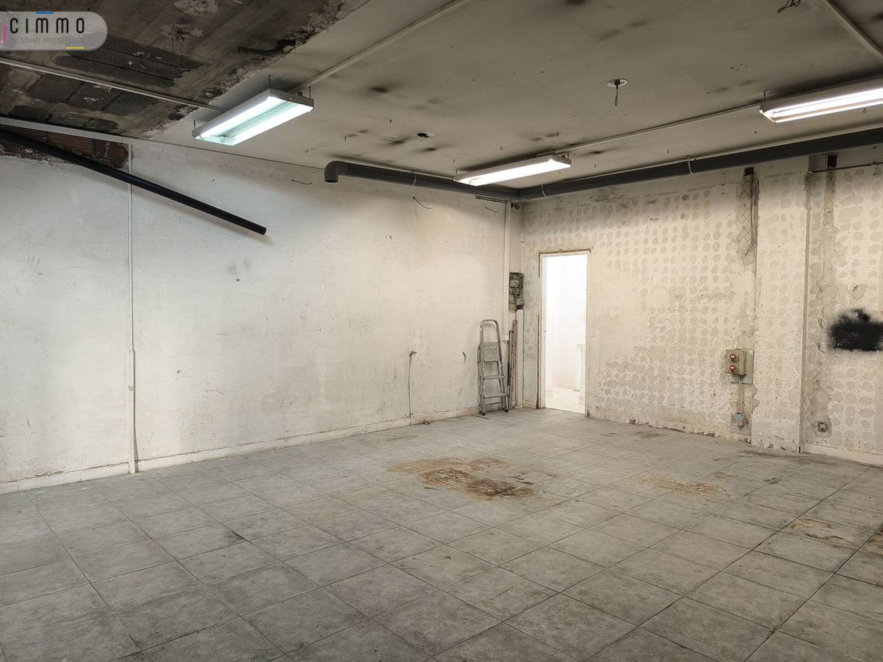 Local a lloguer Sants-Badal (Barcelona Capital)