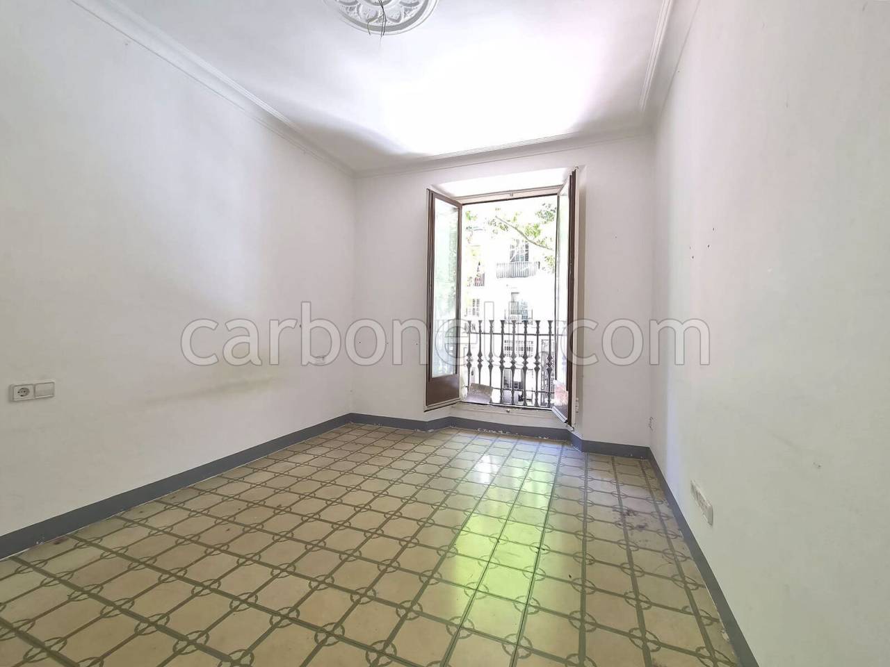 Piso en venta Sant Antoni (Barcelona Capital)