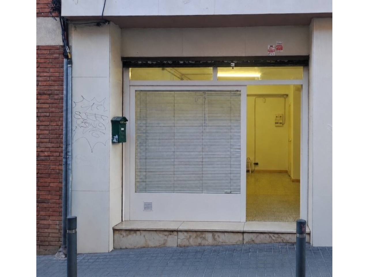 Local en venda Sants (Barcelona Capital)