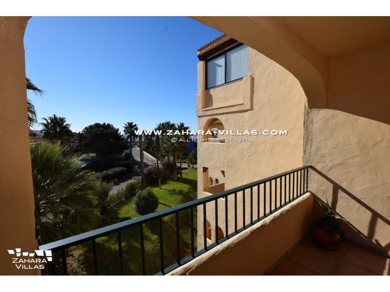 Imagen 31 de Apartment for sale in residential Jardines de Zahara - Atlanterra