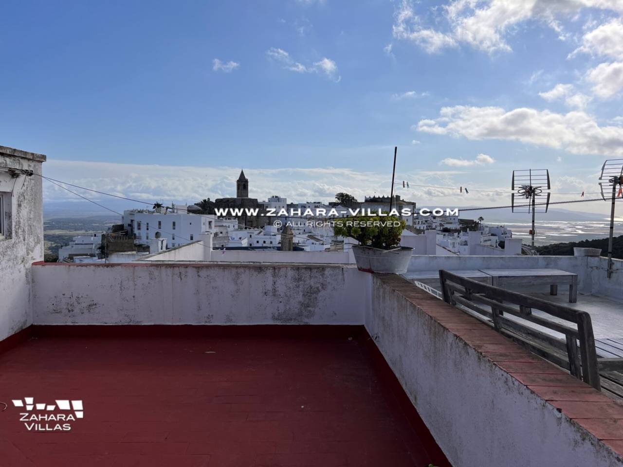 Imagen 30 de House with beautiful views of the historic center of Vejer de la Frontera.