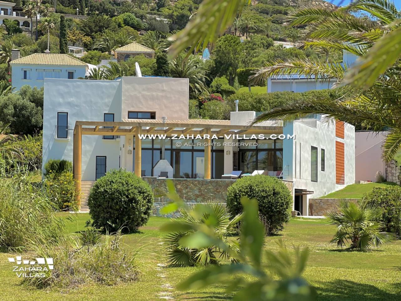Imagen 2 de Beachfront villa for sale in Cala de los Alemanes, Atlanterra