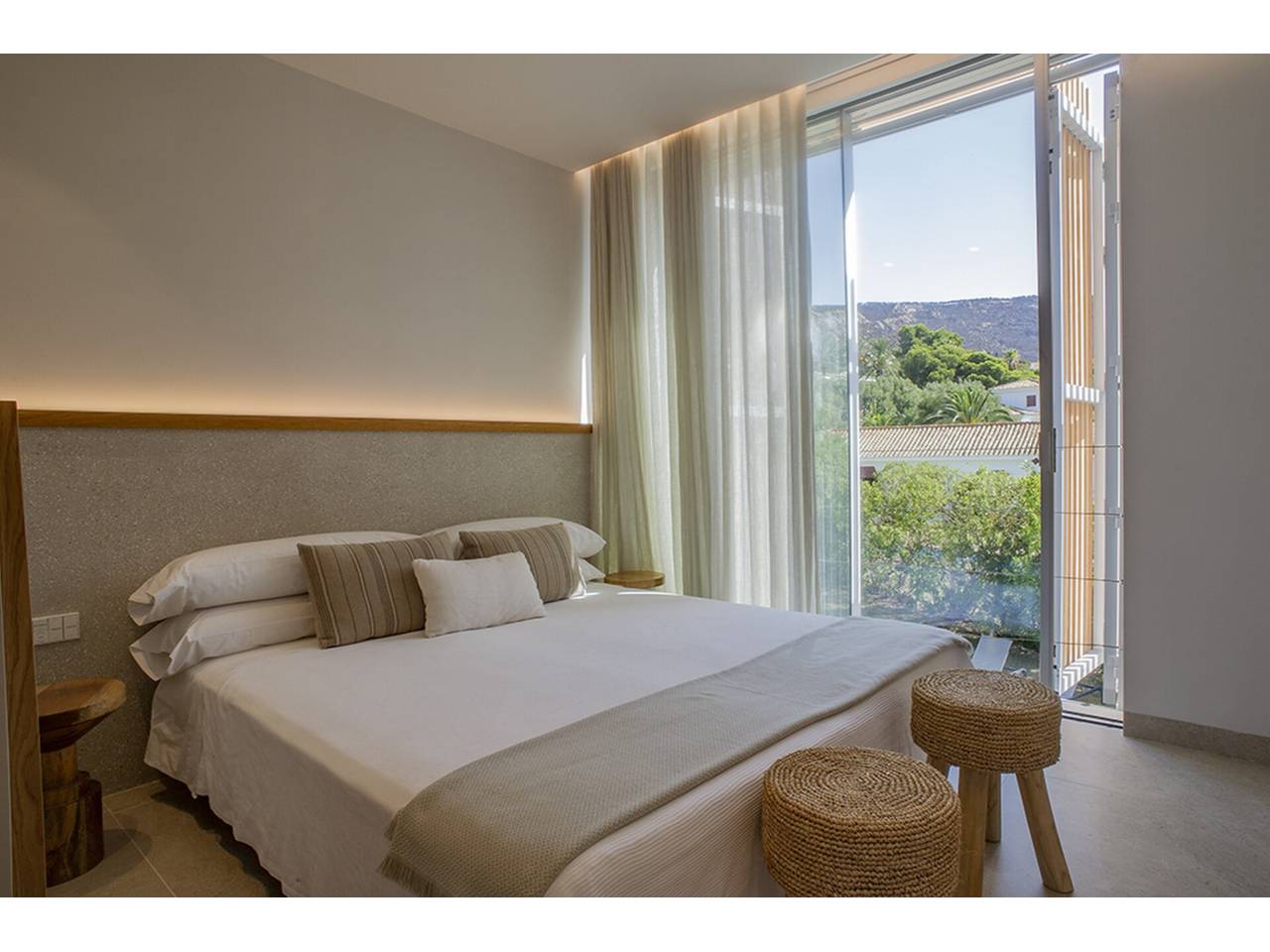 Imagen 65 de Espectacular chalet de reciente construcción a pie de La Cala de los Alemanes