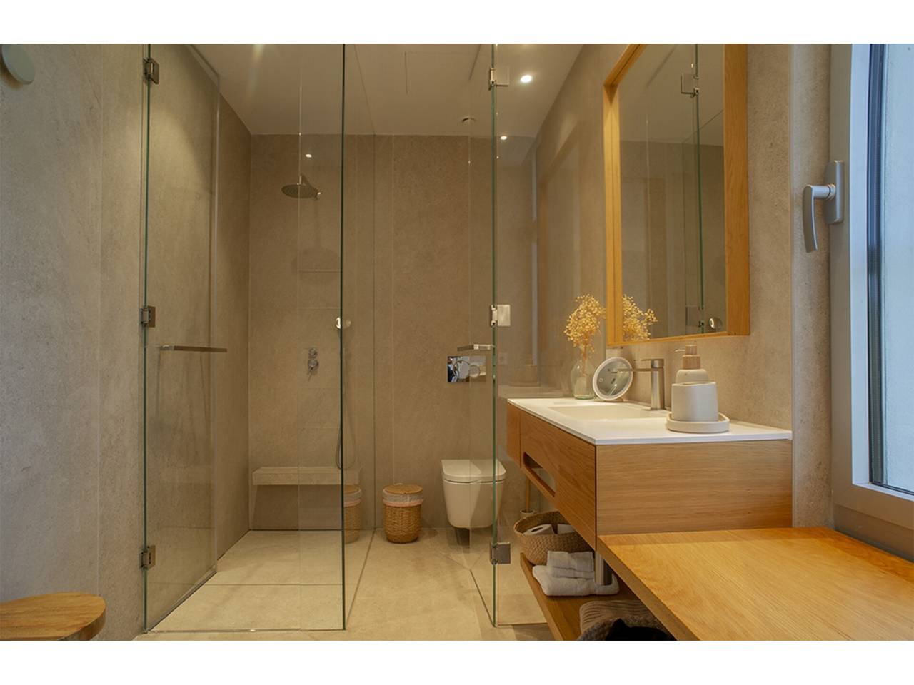 Imagen 64 de Espectacular chalet de reciente construcción a pie de La Cala de los Alemanes