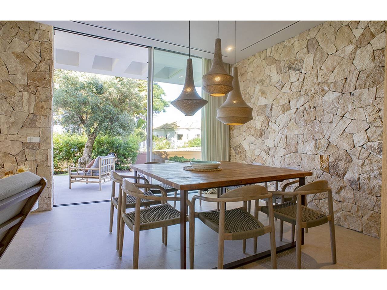 Imagen 22 de Espectacular chalet de reciente construcción a pie de La Cala de los Alemanes