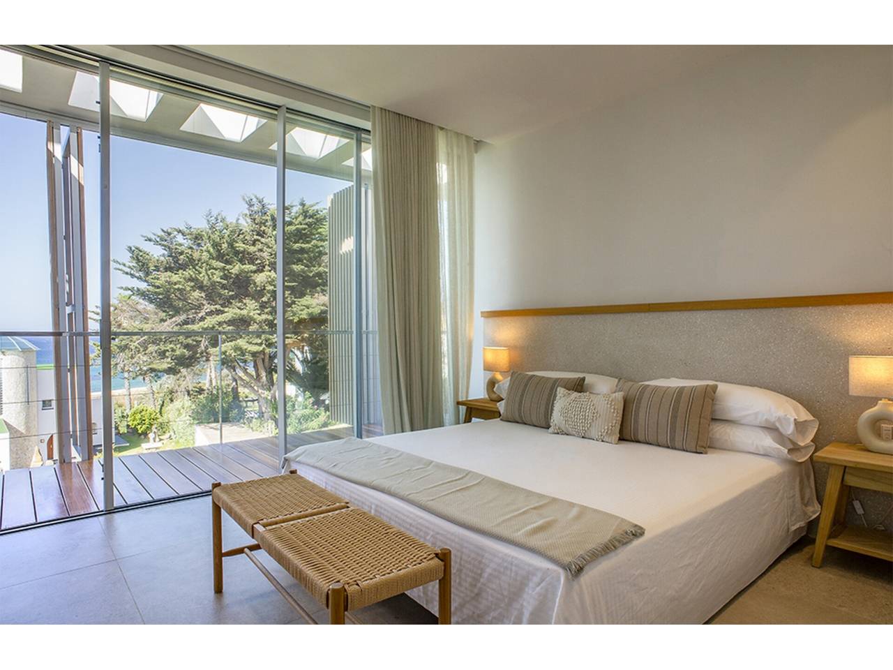 Imagen 59 de Espectacular chalet de reciente construcción a pie de La Cala de los Alemanes