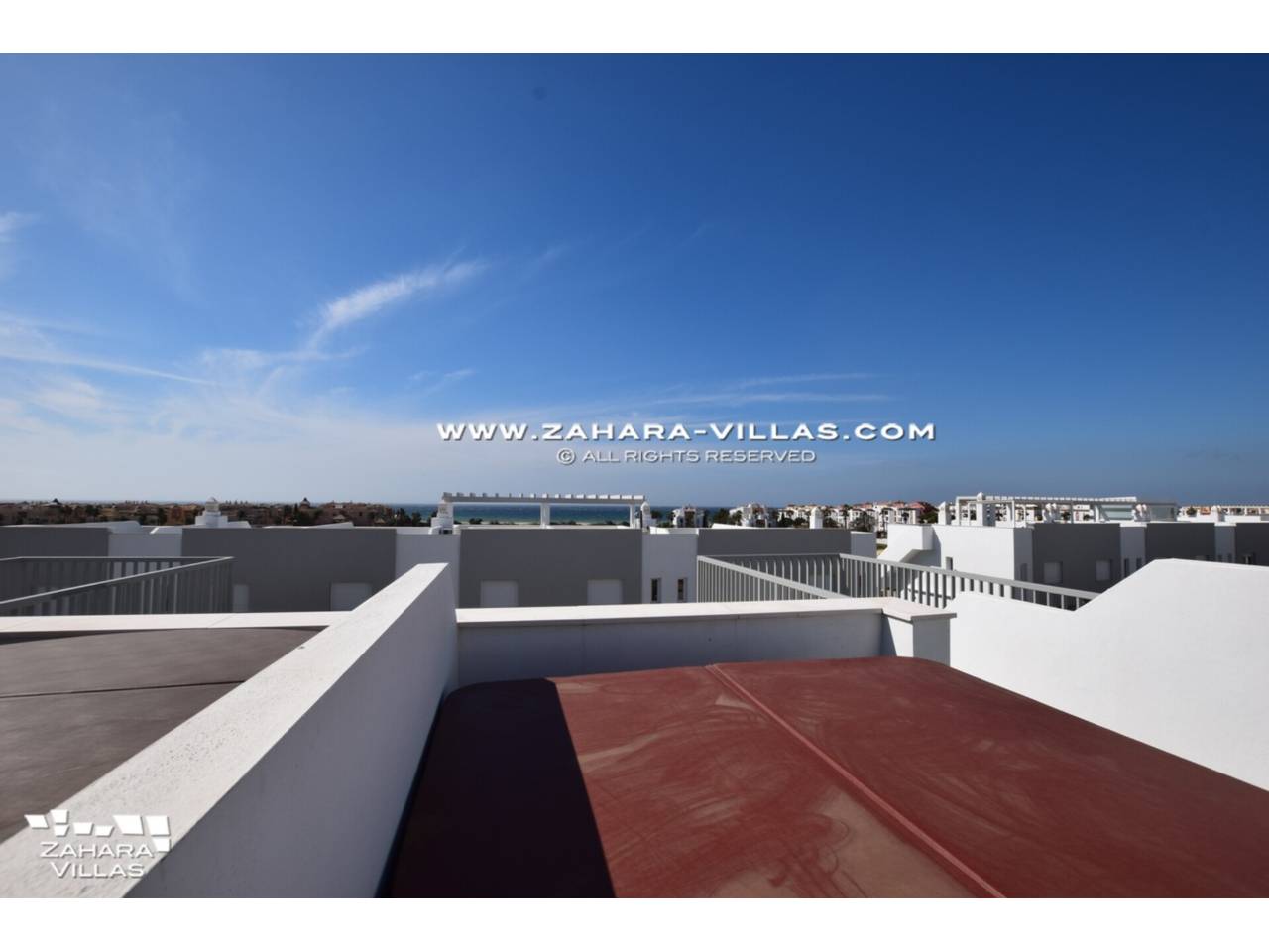 Imagen 36 de Casa Adosada de Nueva Construcción con vistas frontales al mar.