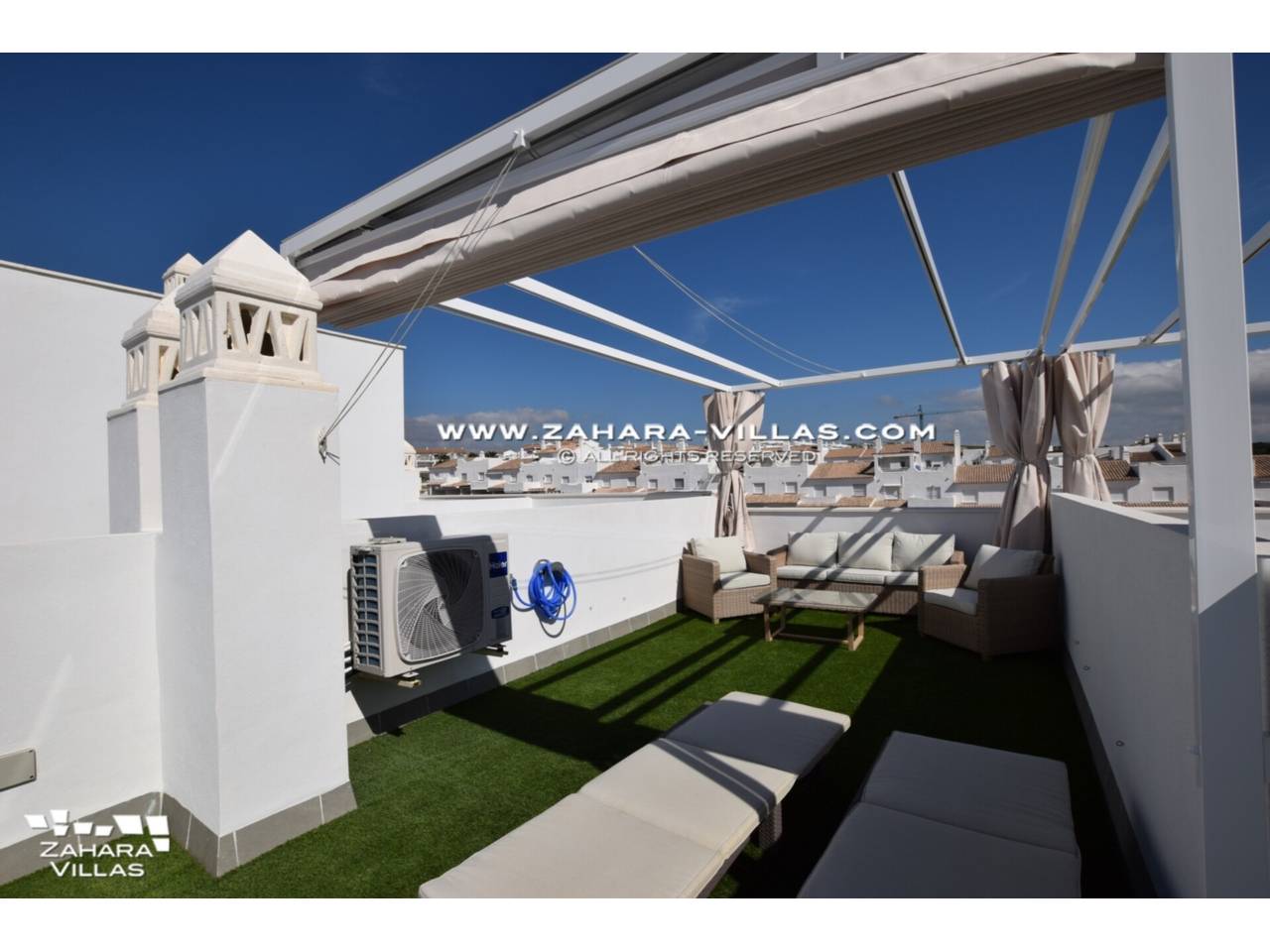 Imagen 37 de Casa Adosada de Nueva Construcción con vistas frontales al mar.