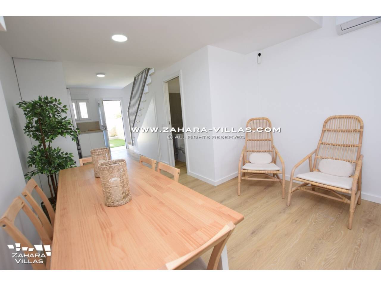 Imagen 11 de Casa Adosada de Nueva Construcción con vistas frontales al mar.