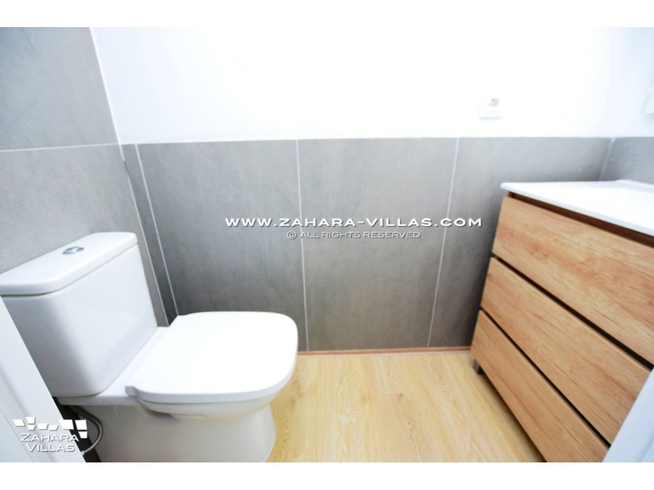 Imagen 12 de Casa Adosada de Nueva Construcción con vistas frontales al mar.