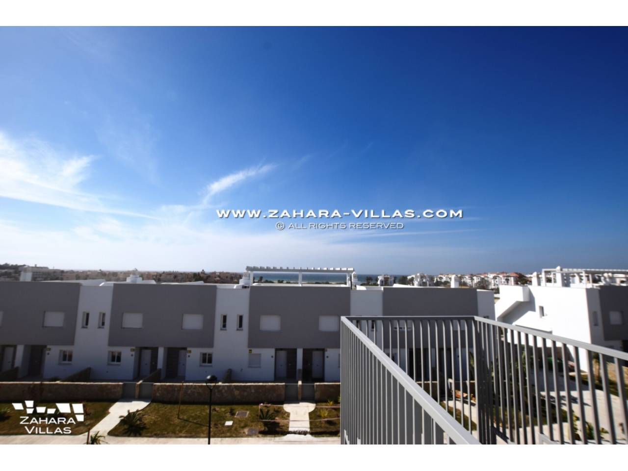 Imagen 34 de Casa Adosada de Nueva Construcción con vistas frontales al mar.