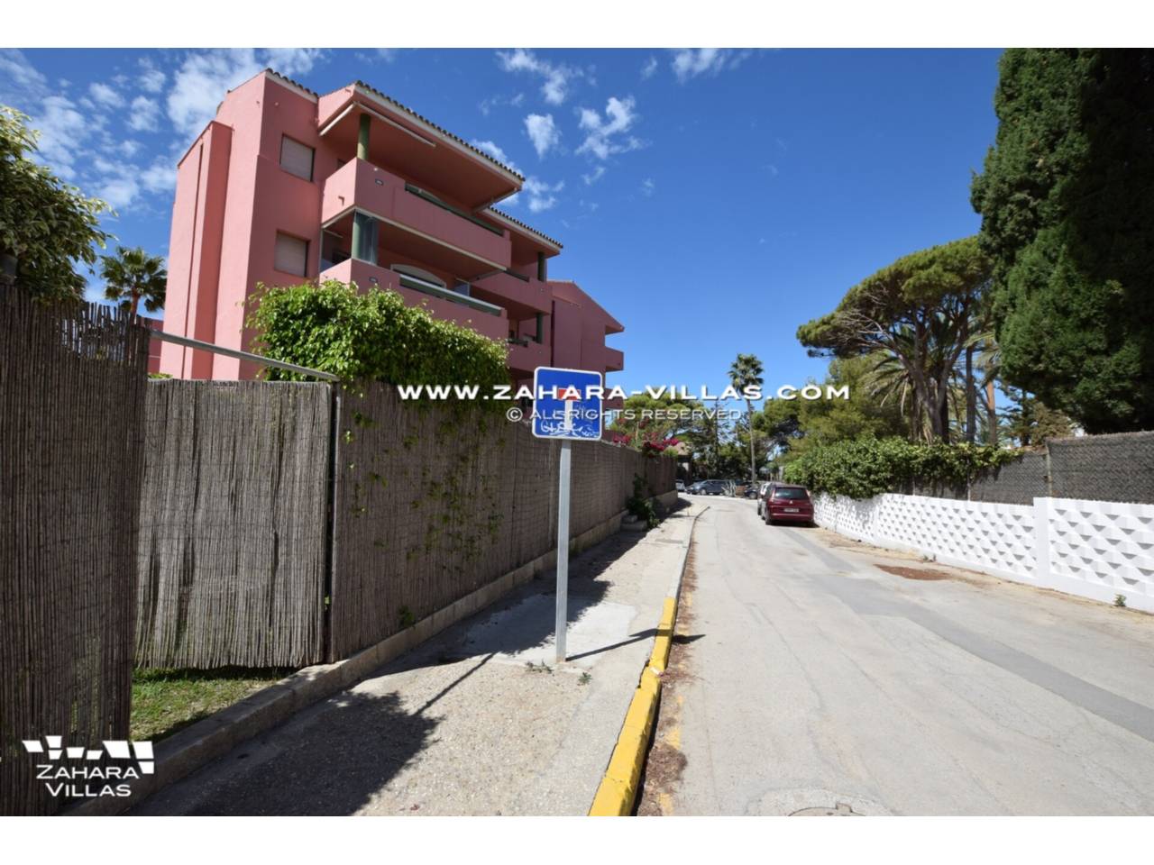 Imagen 44 de Bajo con Jardín Privado en Urb. Costa Zahara, a pie de playa