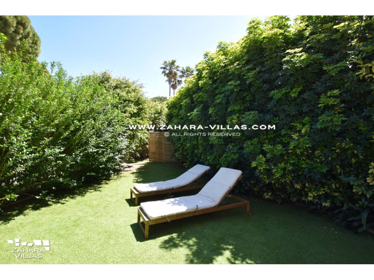 Imagen 34 de Bajo con Jardín Privado en Urb. Costa Zahara, a pie de playa