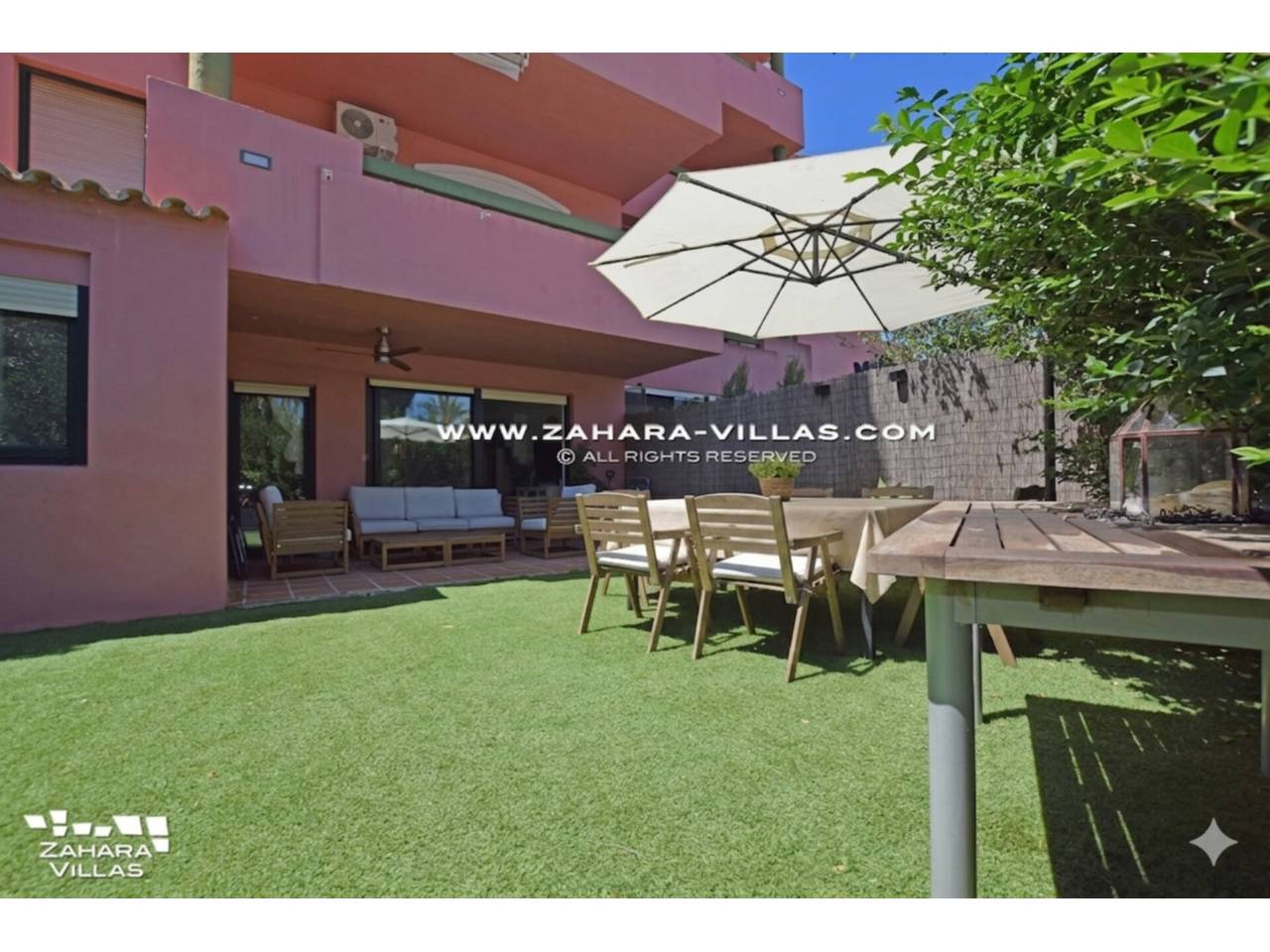 Imagen 33 de Bajo con Jardín Privado en Urb. Costa Zahara, a pie de playa