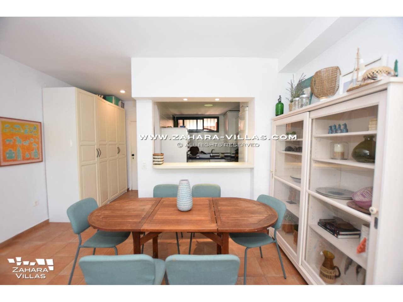 Imagen 12 de Bajo con Jardín Privado en Urb. Costa Zahara, a pie de playa