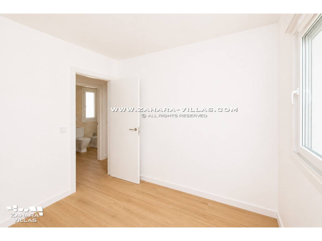 Imagen 19 de Neubau-Reihenhaus, bezugsfertig in By Lyrio Atlanterra
