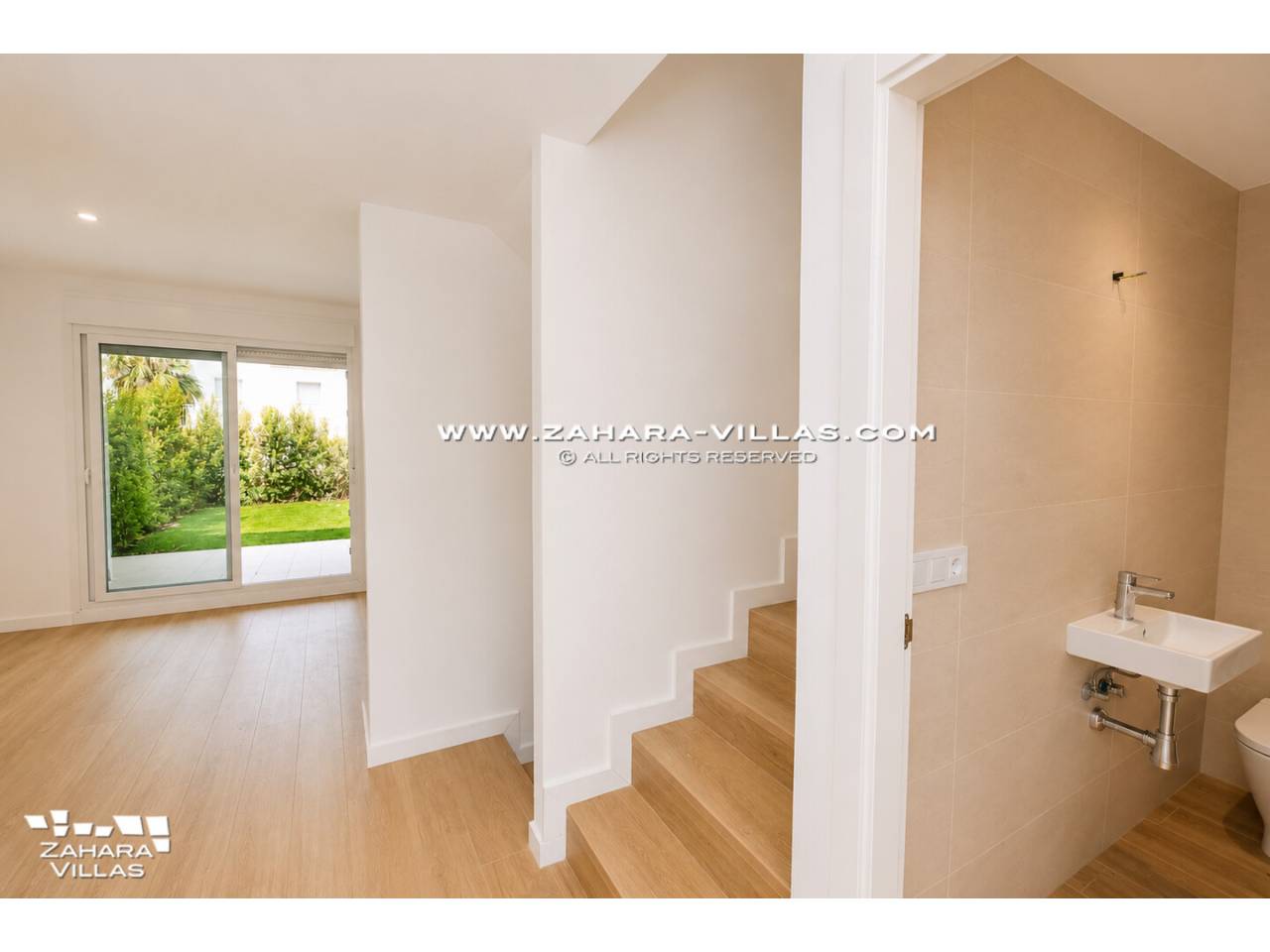 Imagen 9 de Neubau-Reihenhaus, bezugsfertig in By Lyrio Atlanterra