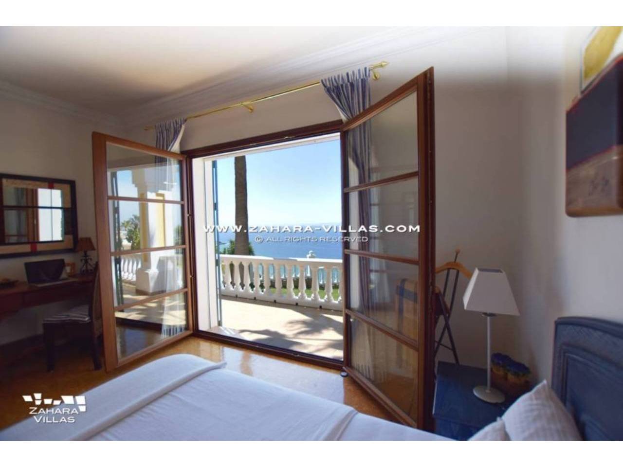 Imagen 6 de Chalet con impresionantes vistas panorámicas en venta en Atlanterra