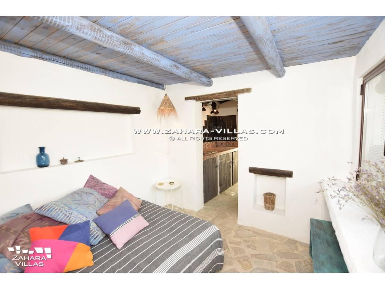 Imagen 48 de Chalet con maravilloso jardin y piscina privada en el pueblo de Zahara de los Atunes.