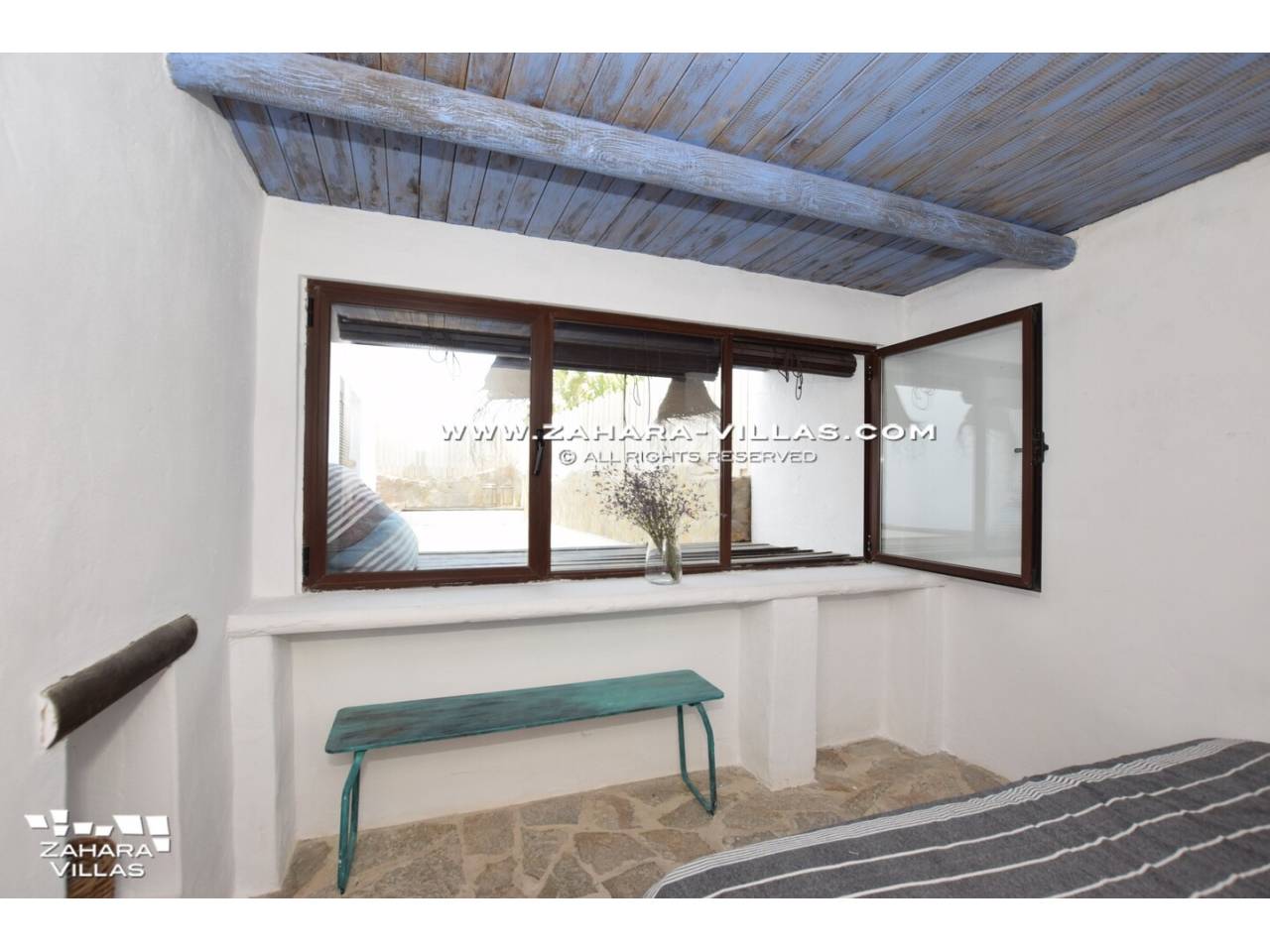 Imagen 49 de Chalet con maravilloso jardin y piscina privada en el pueblo de Zahara de los Atunes.