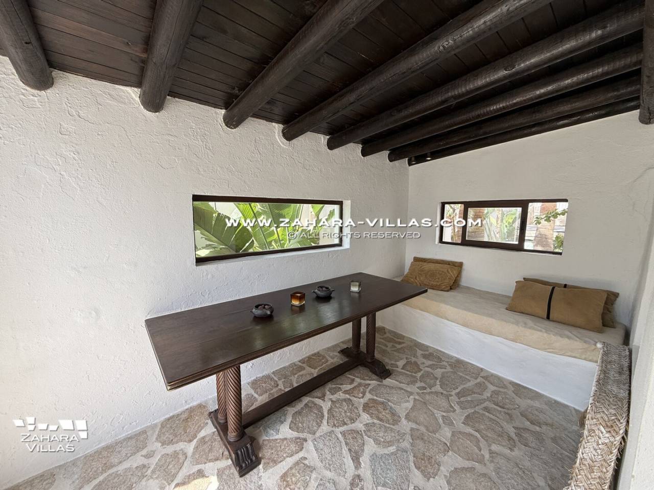 Imagen 16 de Chalet con maravilloso jardin y piscina privada en el pueblo de Zahara de los Atunes.