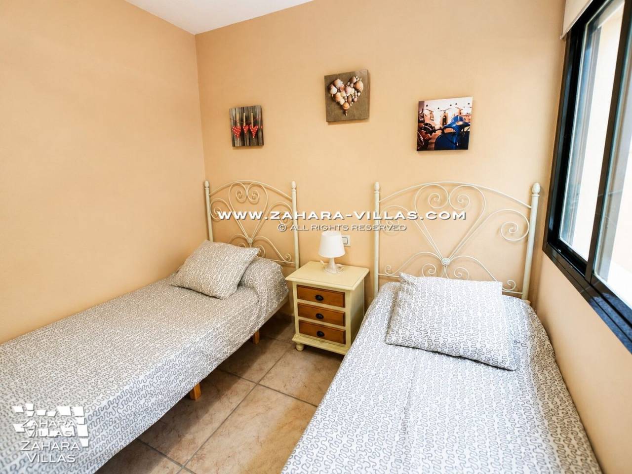 Imagen 9 de Apartamento en venta en Urb. Jardines de Zahara, Atlanterra.