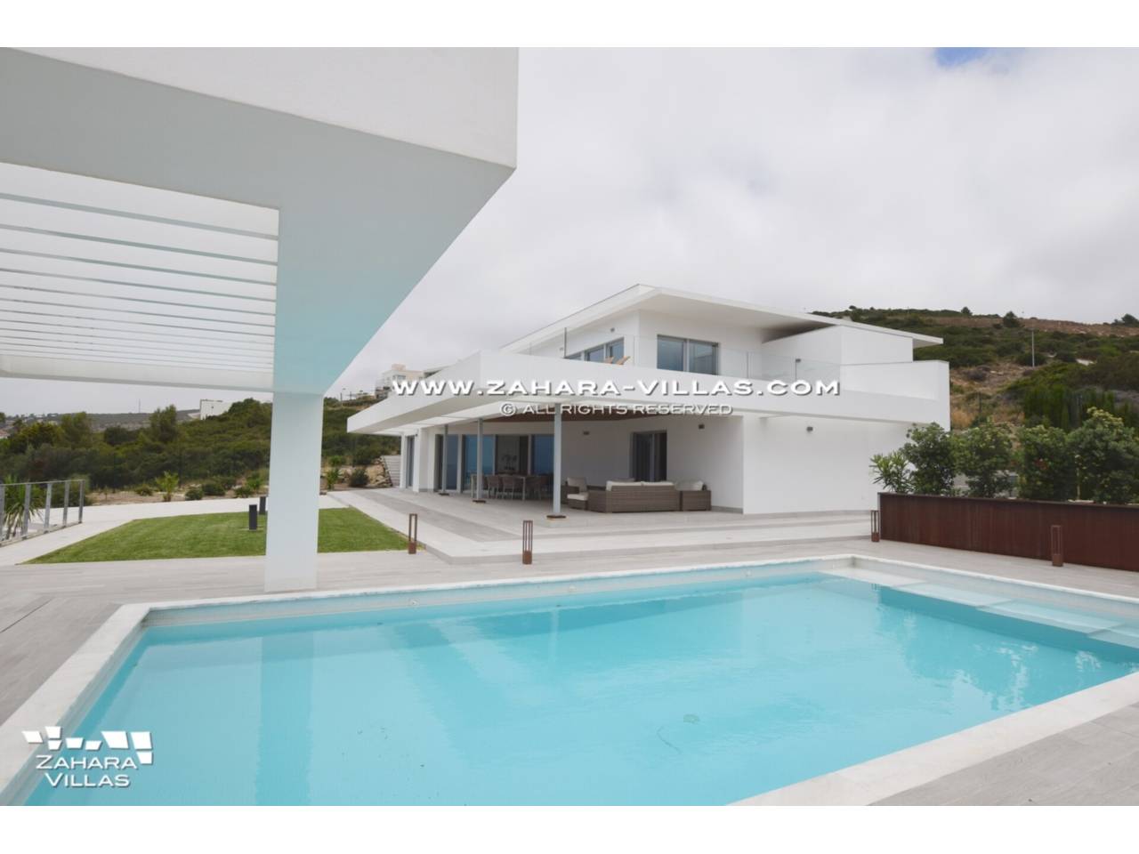 Imagen 14 de New Construction of  the 1º PASSIVHAUS Villa  for sale in Atlanterra