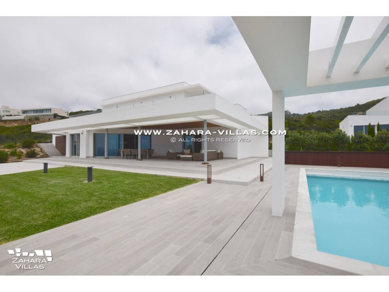 Imagen 22 de New Construction of  the 1º PASSIVHAUS Villa  for sale in Atlanterra