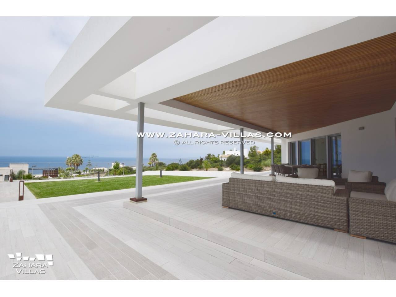 Imagen 15 de New Construction of  the 1º PASSIVHAUS Villa  for sale in Atlanterra