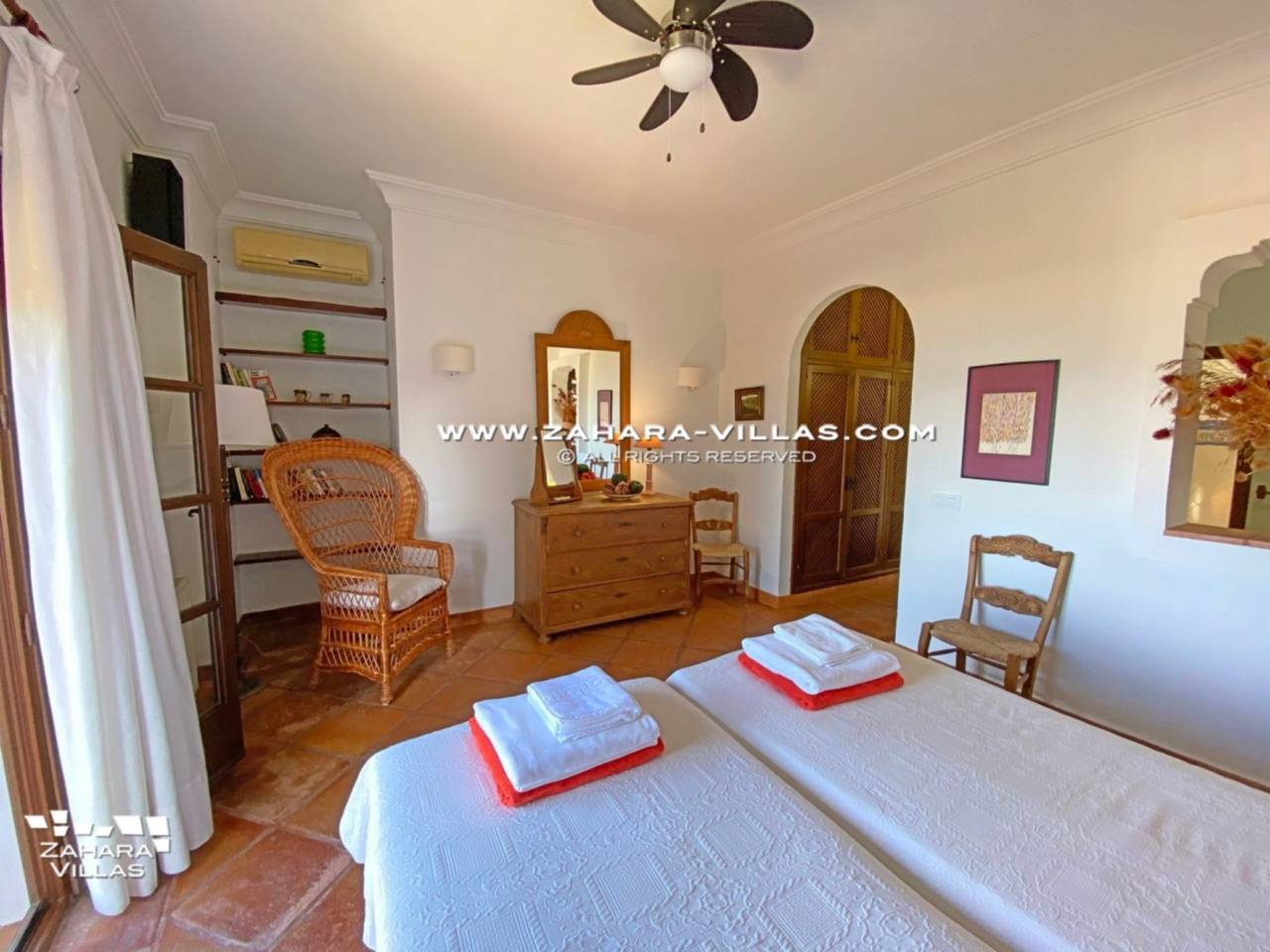 Imagen 33 de Magnifico Chalet Andalusi con 5 Dormitorios a pie de playa