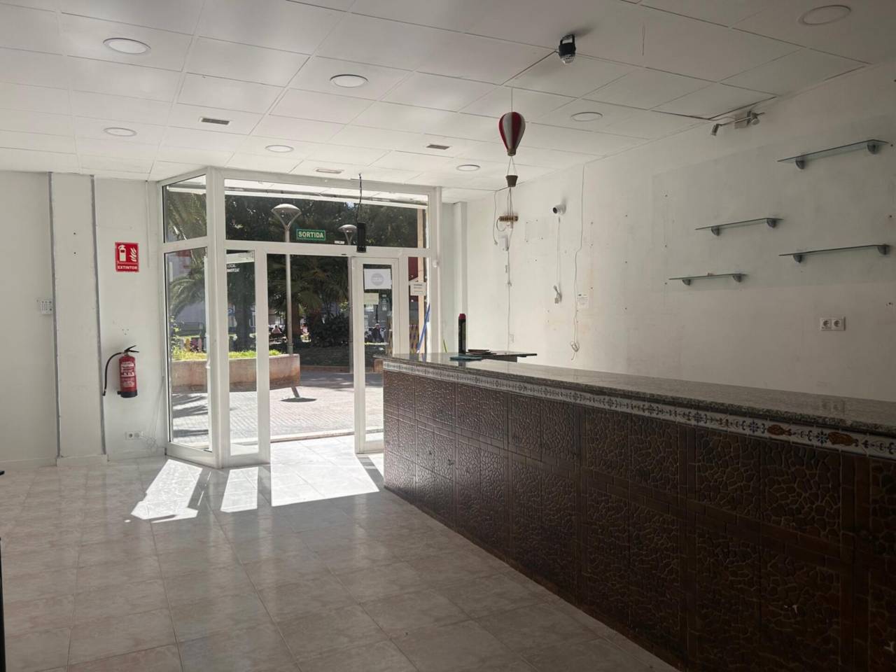 locales-comerciales en reus · llevant €